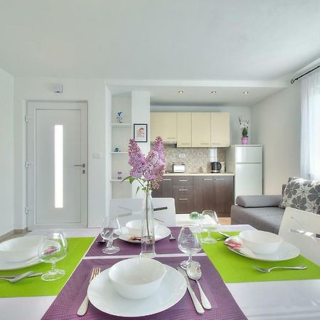 Apartments Antunovic Umag Buitenkant foto